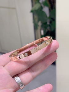 男士卡地亚手镯