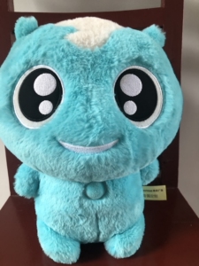 00大众甲壳虫7淘宝全新带吊牌公仔,海信广场小c公仔,30cm高,质量