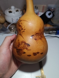 烙画葫芦,纯手工烙画,鱼,金鱼,荷花,高25厘米,可以自己加