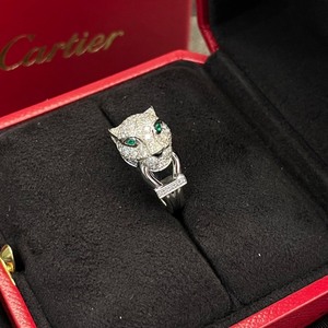 9978cartier卡地亚满钻白金豹子头戒指,双眼镶嵌祖母绿
