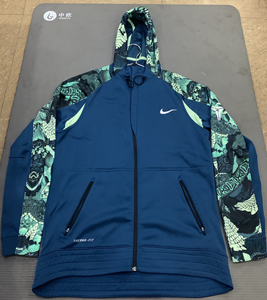 nike 耐克 科比 黑曼巴 蛇纹外套 xl