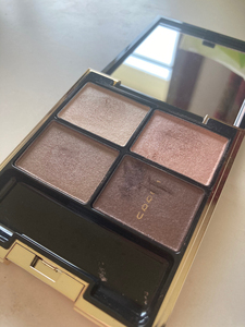 suqqu眼影优芍药