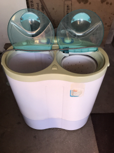 金鱼双缸洗衣机