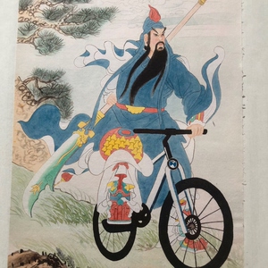 关羽千里走单骑,一手摩托一手自行车,祖上姓关传下来的