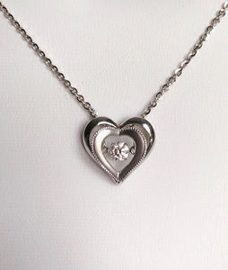 周大福跳动的心钻石