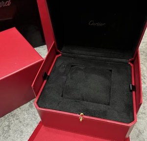 卡地亚手表盒子包装