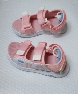 斐乐fila女童夏季休闲运动凉鞋29码一双,全新未穿没有原包