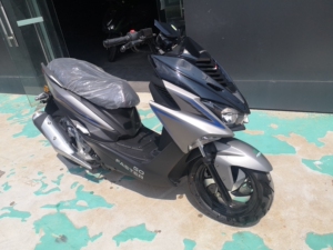 金城摩托车150全新