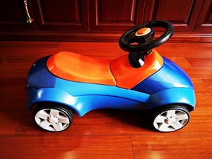 (德国产)bmw/宝马 儿童学步车,扭扭车,橡胶防滑 静音轮