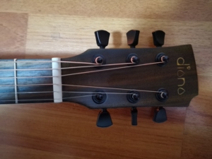 diana 蒂娜729 全新理念 原木色 at 初学者吉他