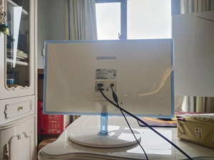 三星24寸d360显示器