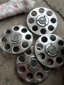 宇通大巴车旅游车轮网罩轮毂盖二手拆车件带架子