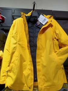 凯蒙戈尔冲锋衣潮男三合一女两件套可拆卸羽绒内胆冬季情侣防寒服