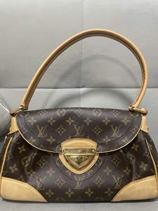 lv曼哈顿大金扣,已经停产的款了,手柄保护得很好没有水渍,其