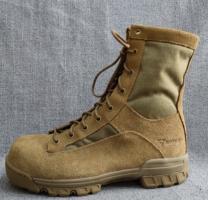 全新正保贝特斯军靴!翻毛牛皮!轻便透气款!鞋底注