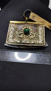 藏式古代牛皮火镰刀火镰,纯牛皮包镶嵌绿松石,包银.尺寸如图