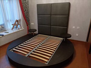 现转手楷模家具的大普橡木圆床1.8*2.0大床(不含床垫