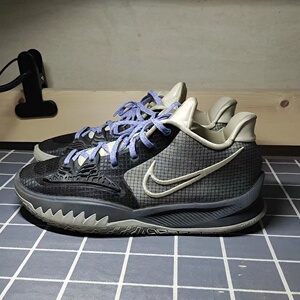 欧文4low黑蓝,44码,正品,支持鉴定