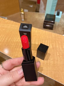 tf斩男色ff01哑光黑管限量口红,搜了一下国内网站,好像没