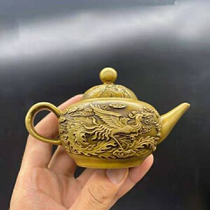 帮朋友出一个仿古龙凤呈祥纯黄铜茶壶,壶体图案精致,寓意好,仿