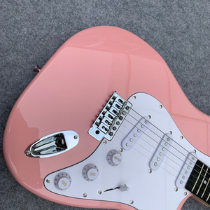 芬达st电吉他fender粉色初学者单摇特价电吉他 芬达全新