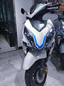 新大洲本田-合资sdh125t-37摩托车整车 裂行 喜欢的