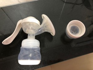 美康臣产妇吸奶器手动吸力大母乳收集抽奶神器挤奶器硅胶催乳按摩