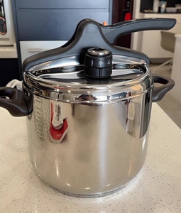 全新拉哥蒂尼意大利进口7l高压锅