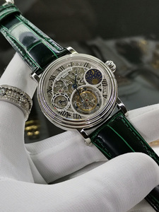 百达翡丽日月星辰真陀飞轮 双面镂空专用雕花 搭配鳄鱼皮 厚包