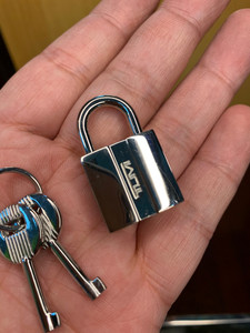 正品tumi途明拉杆箱锁头,公文包锁,全新带两把钥匙,不讲价
