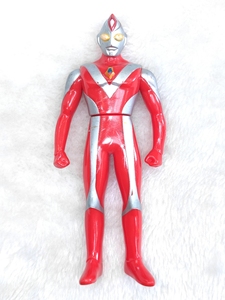 日版戴拿奥特曼强壮型17cm1997版软胶万代玩具手办公仔