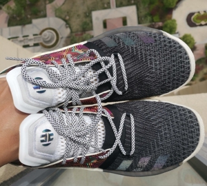 tb688414422淘宝哈登2中国行配色 41码保真原盒 成色很不错 鞋底没