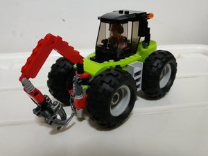 乐高城市60181伐木拖拉机,小朋友已拼无说明书,有人仔.喜