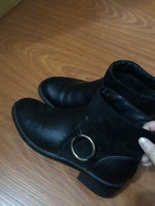 新款潮流加绒短靴黑色皮鞋女韩版短筒 冬季 包邮明星同款