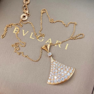 宝格丽扇形满钻项链