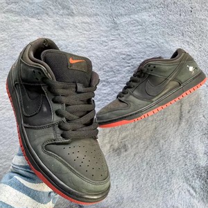 nike dunk sb 黑鸽子