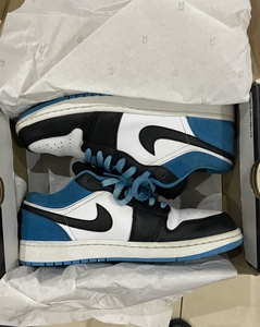 nikeaj1low激光蓝,42码,正品正品正品!本人不穿假