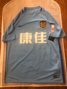吴曦球衣