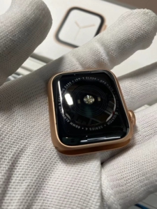 苹果手表 watch s4 40mm蜂窝版 金色 国行成色