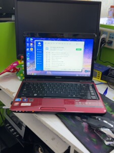 东芝L600  处理器i7640m    6g内存，240g