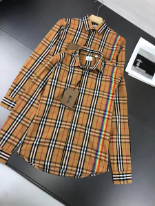 bbr 巴宝莉彩虹衬衫