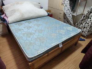 光明椰棕床垫2600多买的,离开合肥,不带走了,低价转让!电