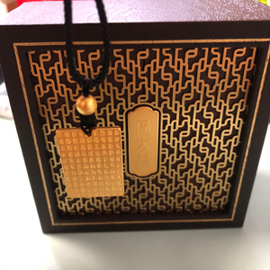 便宜出,周大福30.11传承龙纳百福黄金吊坠