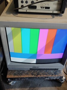 索尼20寸彩监,索尼彩色监视器,索尼特丽珑监视器,电视台出来