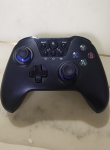 飞智黑武士x9et pro蓝牙版游戏手柄一只,成色如图,功能