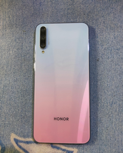 华为荣耀20 青春版 6gb 64g  粉 92新  老店