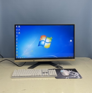 32寸优派一体机电脑,可以英雄联盟那些同级别的游戏,配置款型