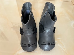moimoln韩国云朵靴子，专柜正品，内长150，仅试穿，8