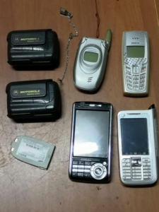 一个三星t100gsmh,一个u9悠久,一个大显d528(无