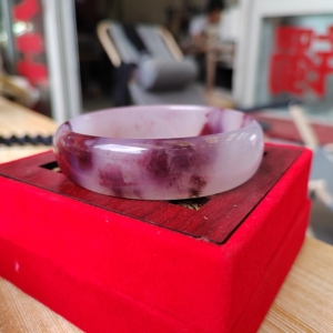 新疆天然丁香紫玉紫罗兰飘紫云金丝玉手镯